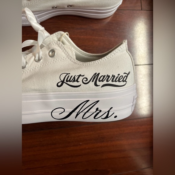 Custom Converse By You Lift Platform Low Womens 9.5 White Wedding Just Married - Picture 12 of 16